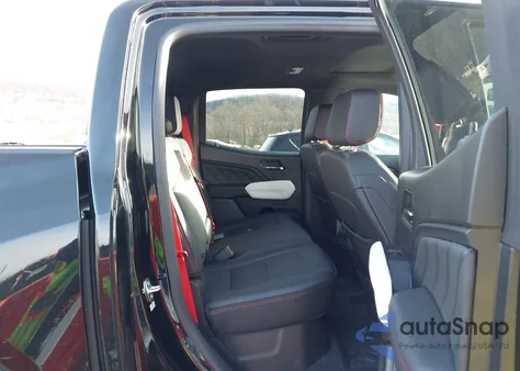 2023 GMC Canyon z USA, uszkodzony, nr VIN 1GTP6EEK2P1266127